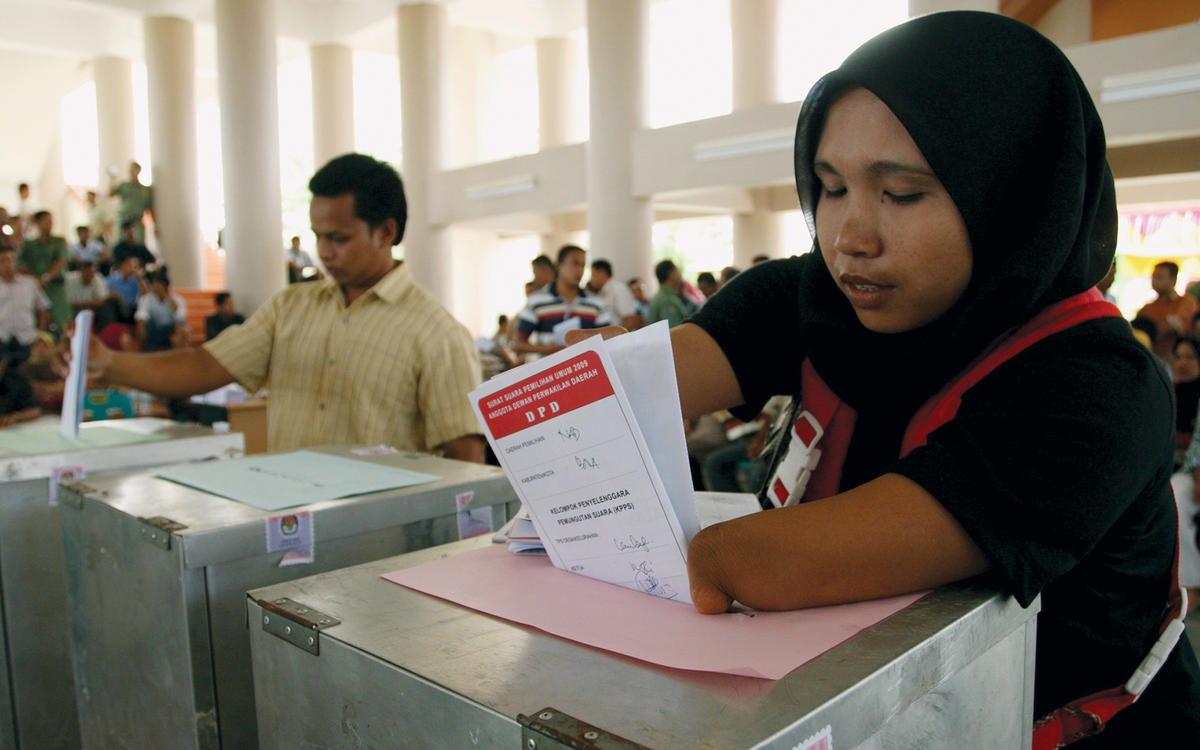 Democracy In Indonesia A Progress Report 